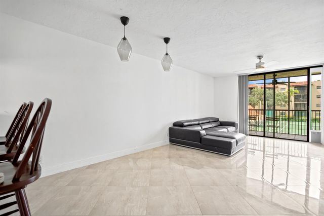 10401 W Broward Boulevard 209, Plantation, FL 33324