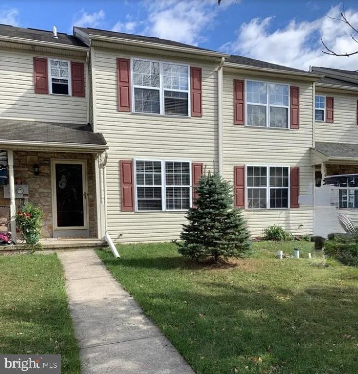131 SUNNYSIDE LN, Perkasie, PA 18944