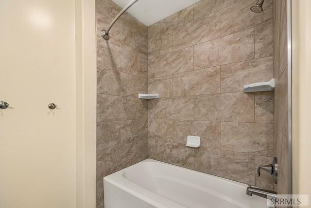 671 Yarmouth Street, Idaho Falls, ID 83402