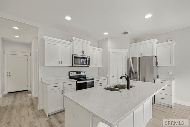 671 Yarmouth Street, Idaho Falls, ID 83402