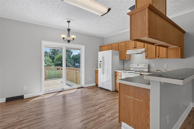 564 Fairfield Road, Walhalla, SC 29691