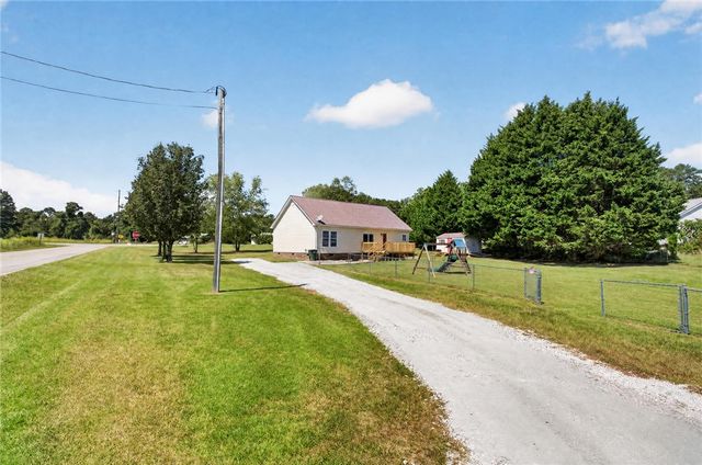564 Fairfield Road, Walhalla, SC 29691
