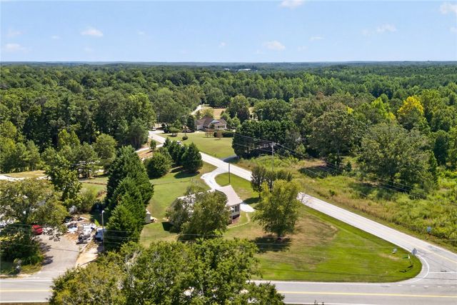 564 Fairfield Road, Walhalla, SC 29691