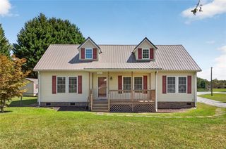 564 Fairfield Road, Walhalla, SC 29691
