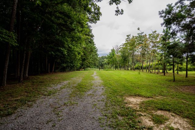 3659 Pea Ridge Rd, Liberty, TN 37095