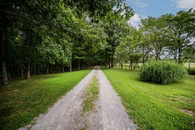 3659 Pea Ridge Rd, Liberty, TN 37095