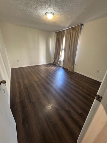 2900 S SEMORAN BOULEVARD 1, Orlando, FL 32822