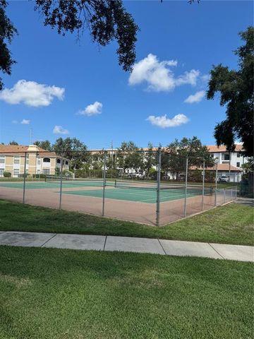 2900 S SEMORAN BOULEVARD 1, Orlando, FL 32822