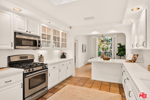 2321 Manning Avenue, Los Angeles, CA 90064