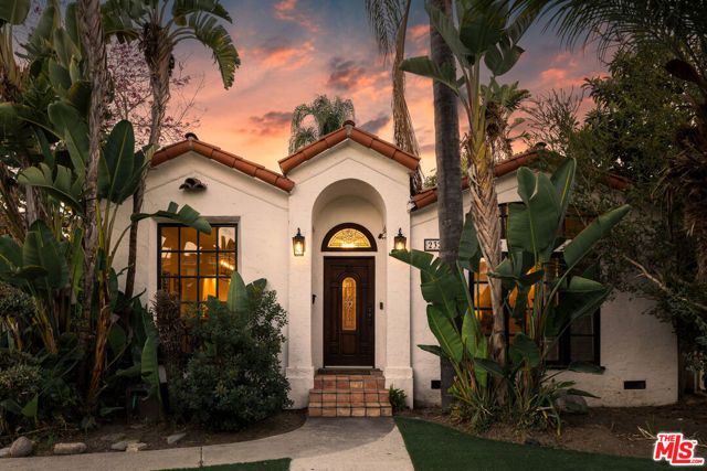 2321 Manning Avenue, Los Angeles, CA 90064