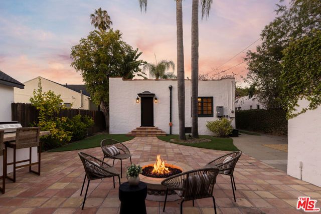 2321 Manning Avenue, Los Angeles, CA 90064