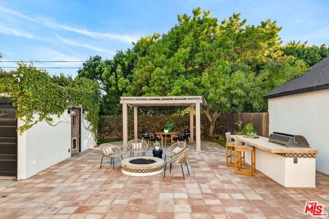 2321 Manning Avenue, Los Angeles, CA 90064