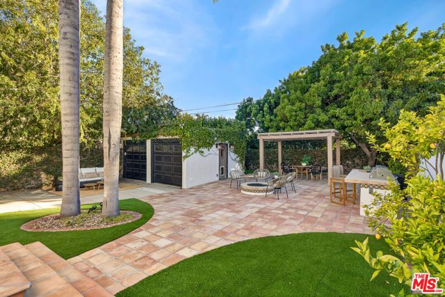 2321 Manning Avenue, Los Angeles, CA 90064