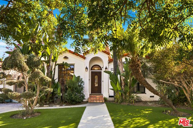 2321 Manning Avenue, Los Angeles, CA 90064