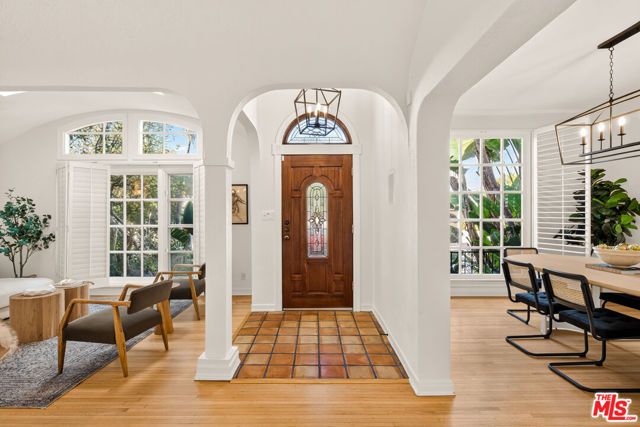 2321 Manning Avenue, Los Angeles, CA 90064