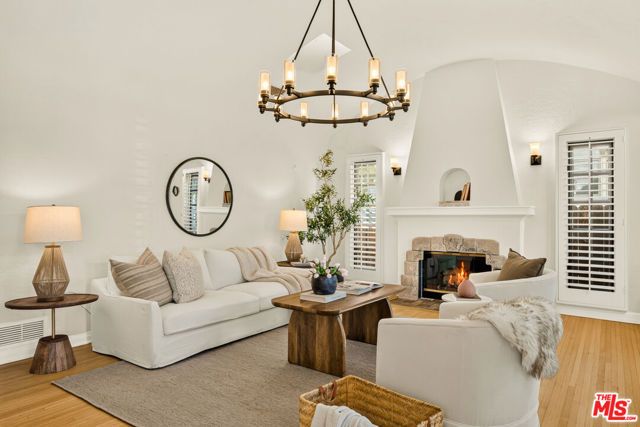 2321 Manning Avenue, Los Angeles, CA 90064