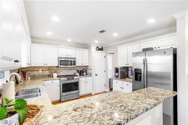 3535 Fairgreen Court, Douglasville, GA 30135