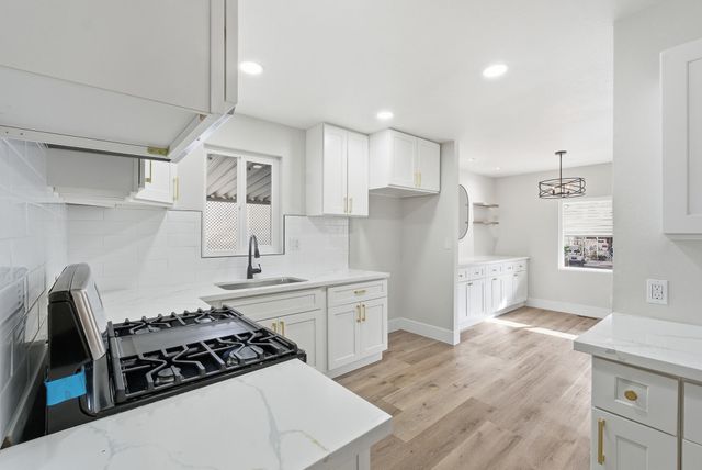 415 N Akers Street 47, Visalia, CA 93291