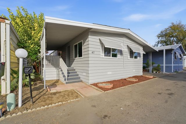 415 N Akers Street 47, Visalia, CA 93291