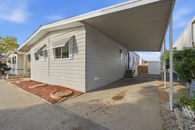 415 N Akers Street 47, Visalia, CA 93291