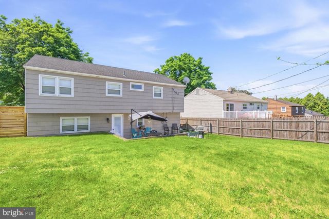 1537 PRINCESS ANNE DR, Lancaster, PA 17601