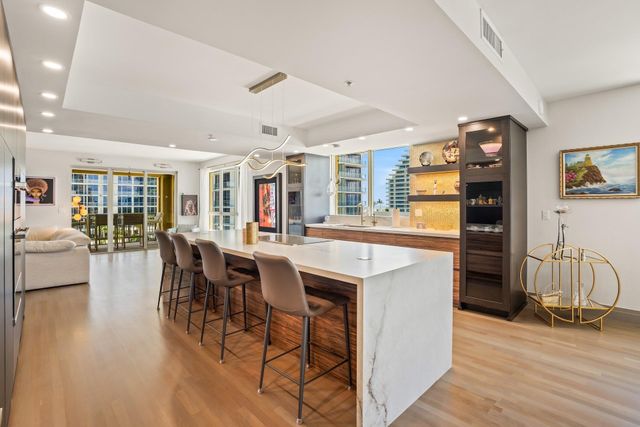 209 N Birch Road 1002, Fort Lauderdale, FL 33304