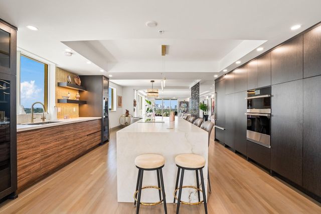 209 N Birch Road 1002, Fort Lauderdale, FL 33304