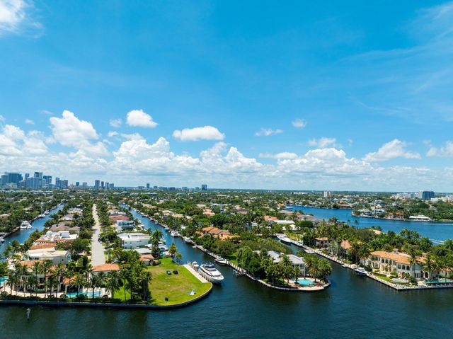 209 N Birch Road 1002, Fort Lauderdale, FL 33304