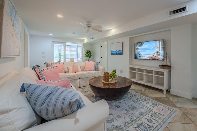 603 E Arctic Avenue, Folly Beach, SC 29439