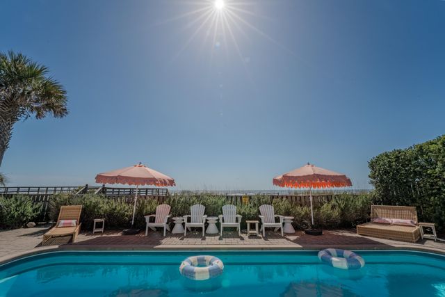 603 E Arctic Avenue, Folly Beach, SC 29439