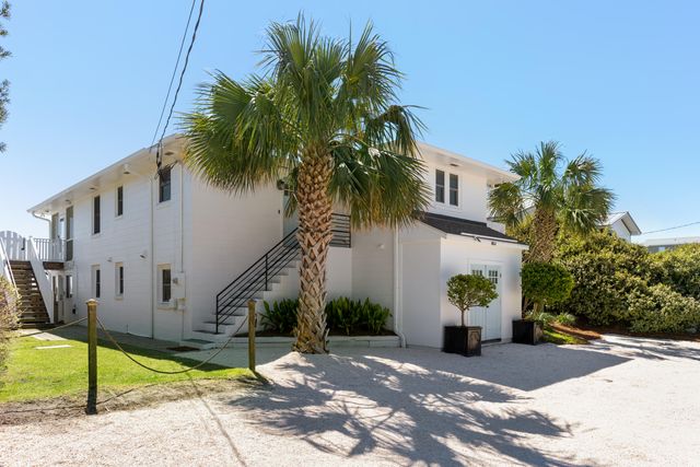603 E Arctic Avenue, Folly Beach, SC 29439