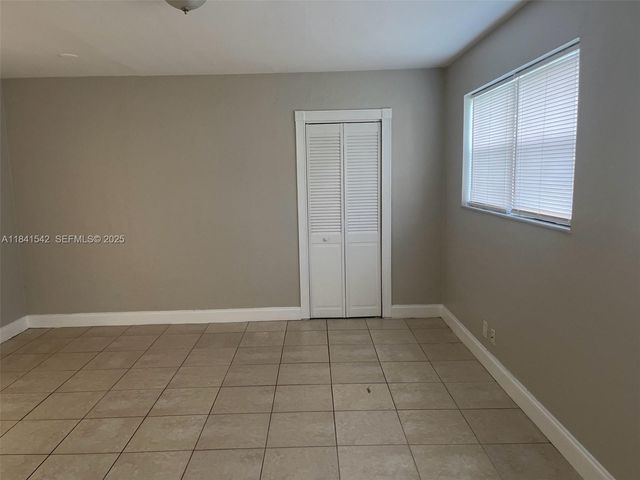 1450 N 64th Avenue, Hollywood, FL 33024