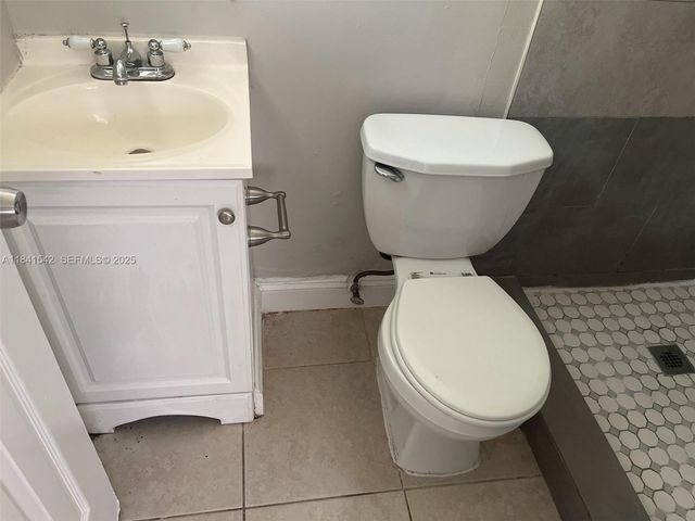 1450 N 64th Avenue, Hollywood, FL 33024