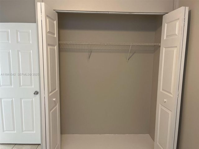 1450 N 64th Avenue, Hollywood, FL 33024