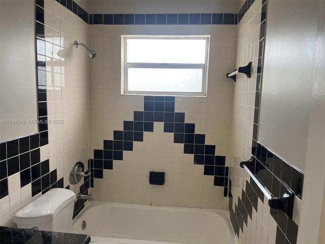 1450 N 64th Avenue, Hollywood, FL 33024
