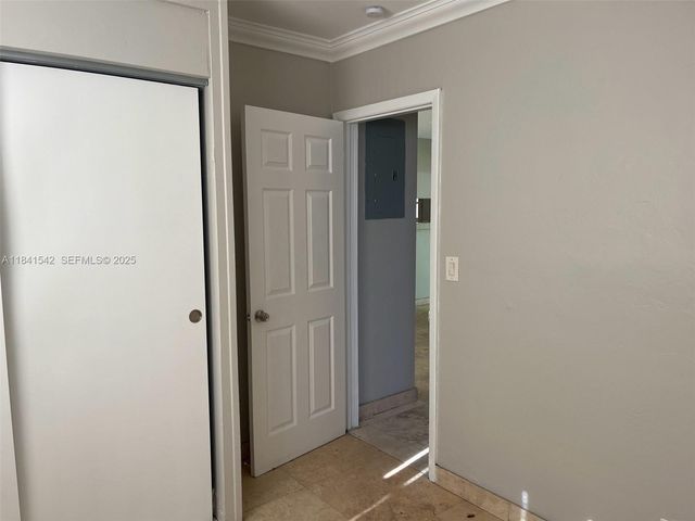 1450 N 64th Avenue, Hollywood, FL 33024