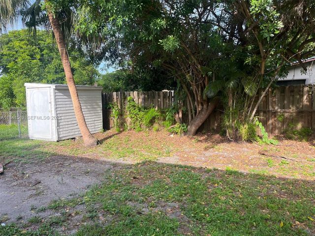1450 N 64th Avenue, Hollywood, FL 33024