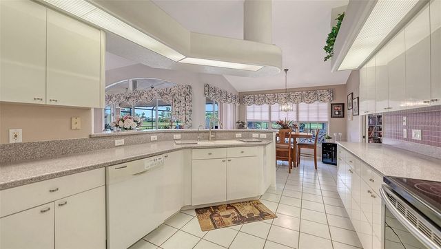 552 WESTMOUNT LANE, Venice, FL 34293