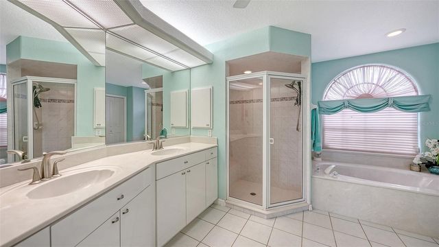 552 WESTMOUNT LANE, Venice, FL 34293