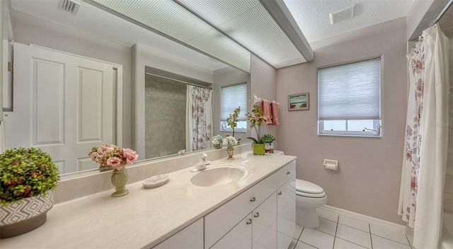 552 WESTMOUNT LANE, Venice, FL 34293