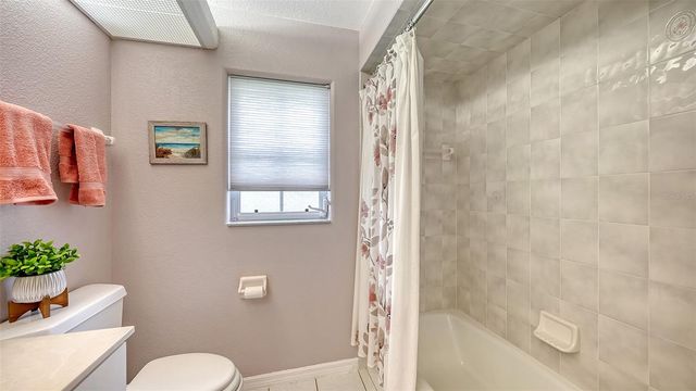 552 WESTMOUNT LANE, Venice, FL 34293