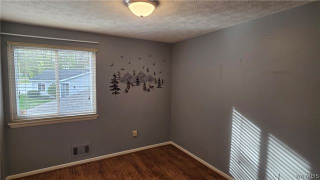 204 Greenway Boulevard, Riga, NY 14428