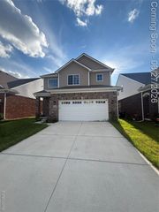 11849 Hines Place Drive, Livonia, MI 48150