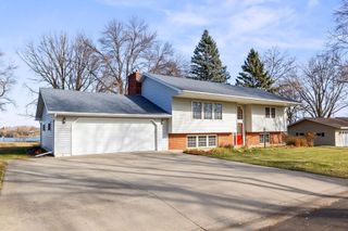 362 S Shore Drive, Winsted, MN 55395