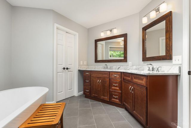 7107 Foxview Drive, Anderson Twp, OH 45230