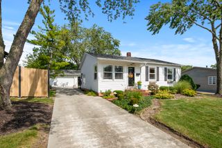 9048 W 147th Street, Orland Park, IL 60462