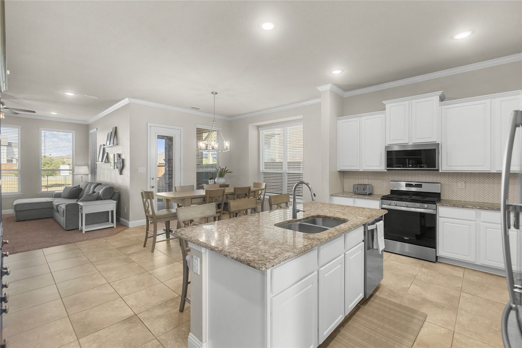2805 Lakeside Drive, Aubrey, TX 76227 — photo 5