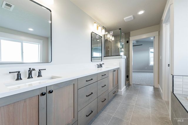 9392 S Egg Harbor, Kuna, ID 83634