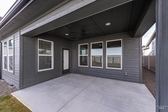 9392 S Egg Harbor, Kuna, ID 83634