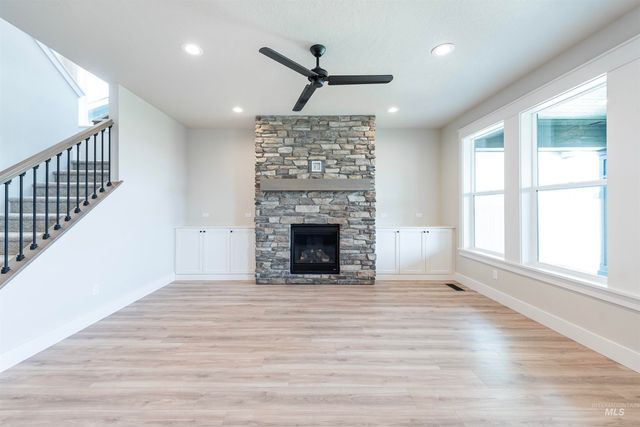 9392 S Egg Harbor, Kuna, ID 83634